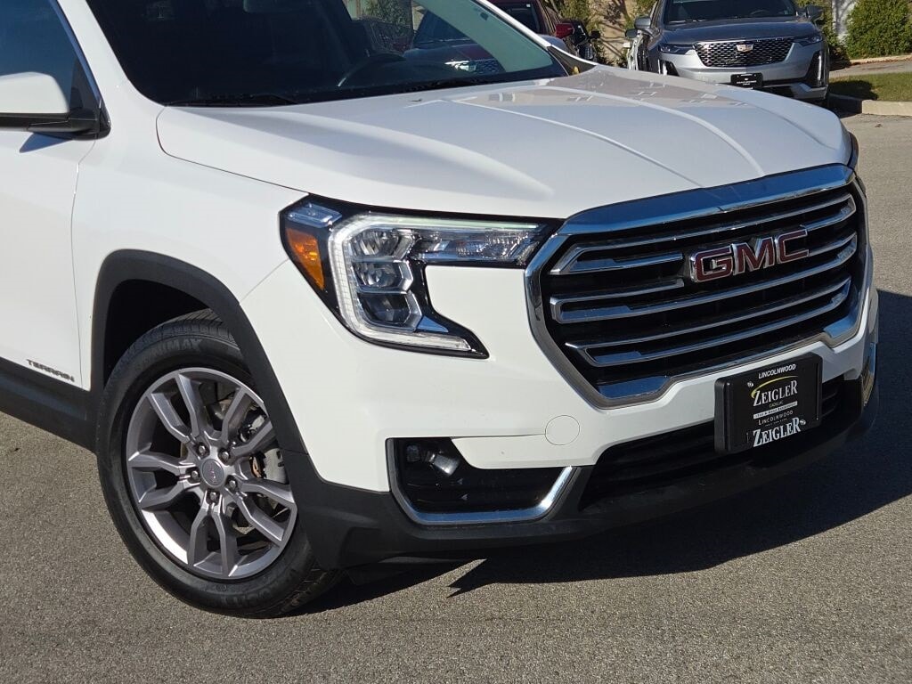 2022 GMC TERRAIN - Image 2
