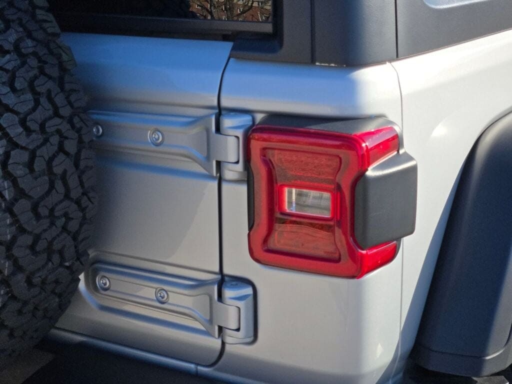 2024 JEEP WRANGLER - Image 13