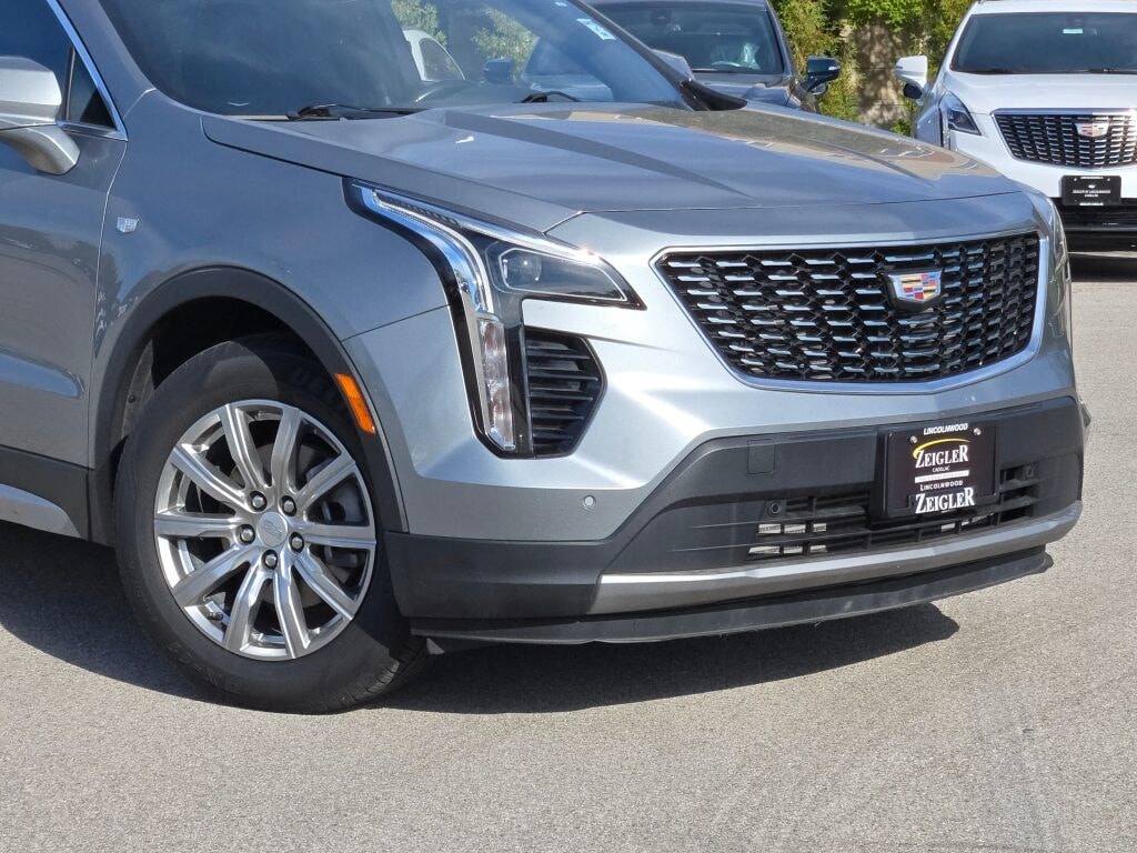 2023 CADILLAC XT4 - Image 2