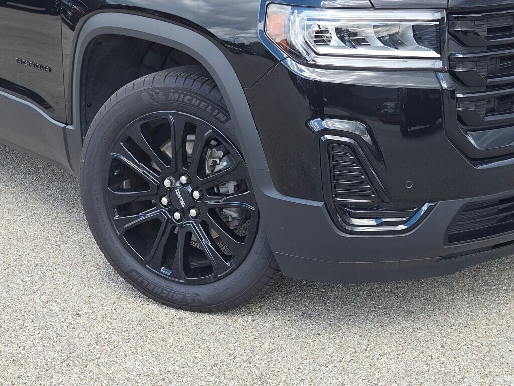 2023 Gmc Acadia SLE photo 3