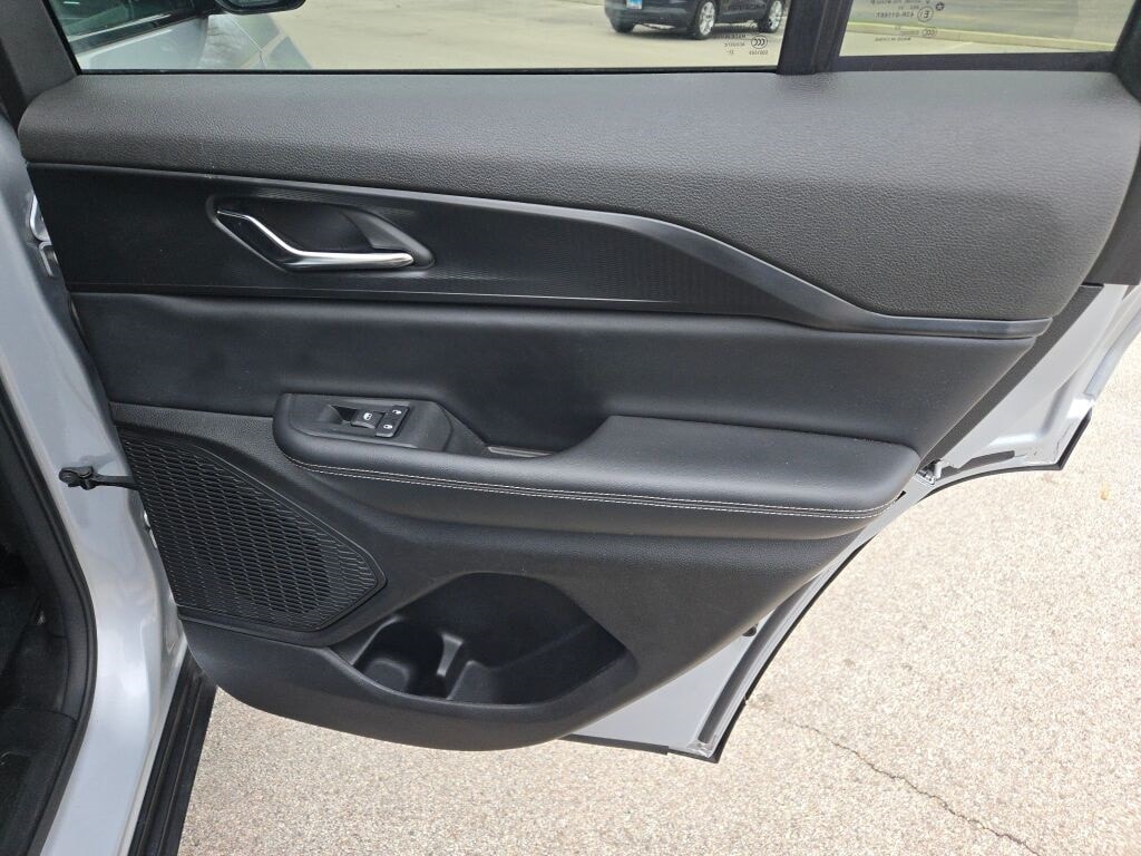 2024 JEEP GRAND CHEROKEE - Image 10