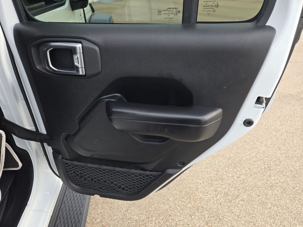 2020 JEEP GLADIATOR - Image 10