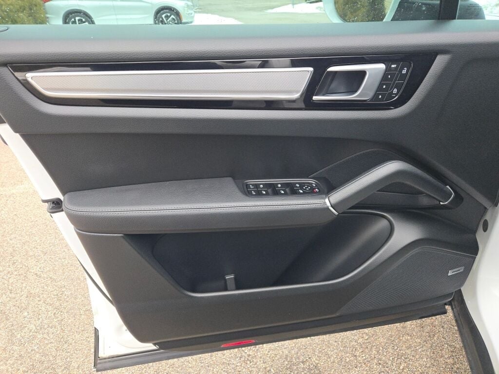 2023 PORSCHE CAYENNE - Image 23