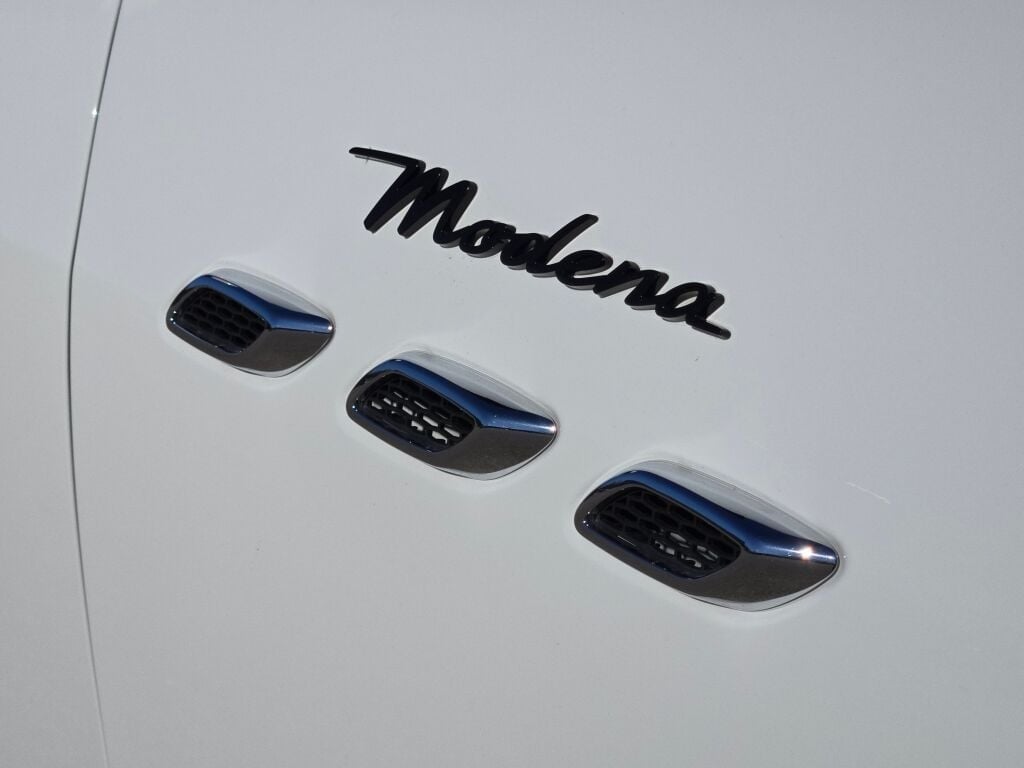 2023 MASERATI LEVANTE - Image 7