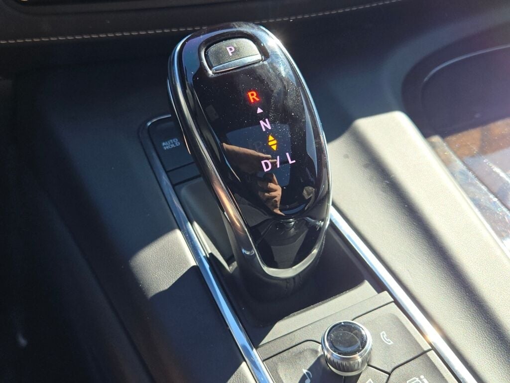 2024 CADILLAC ESCALADE - Image 39