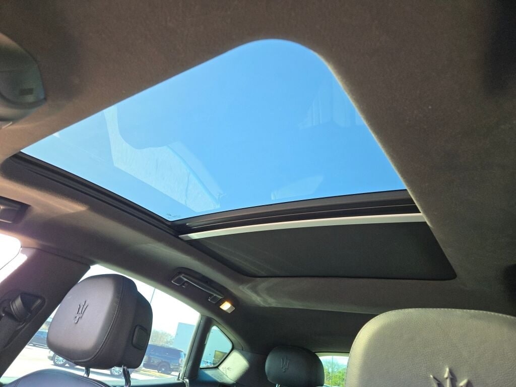 2023 MASERATI LEVANTE - Image 31