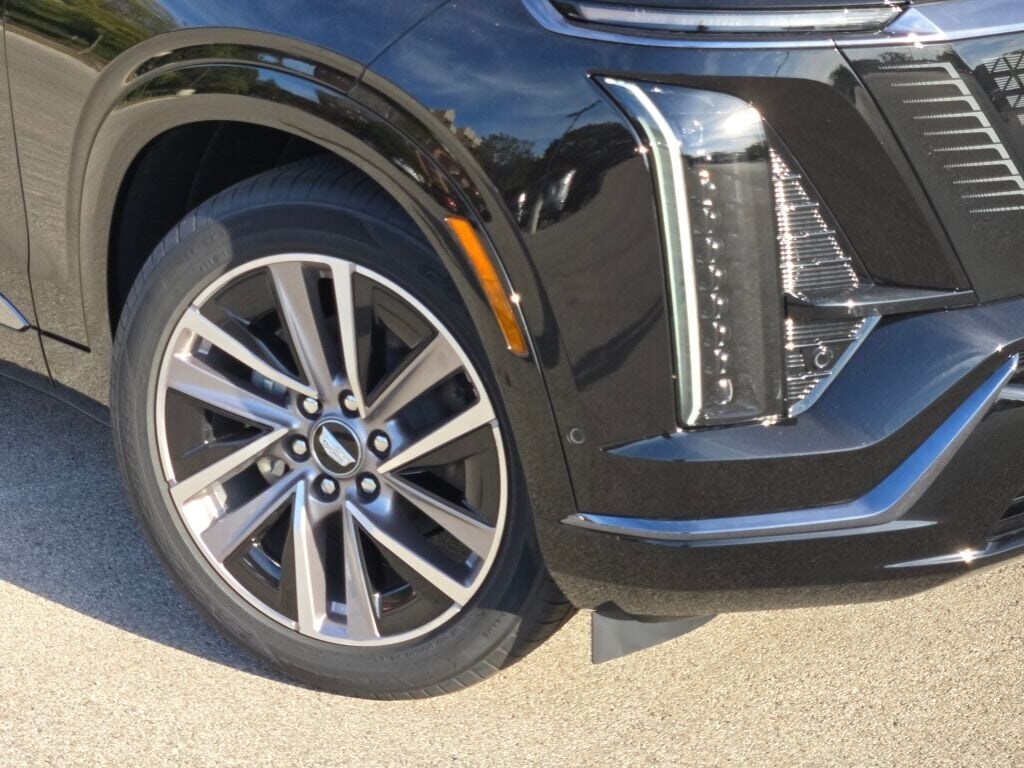New 2026 CADILLAC VISTIQ Sport SUV