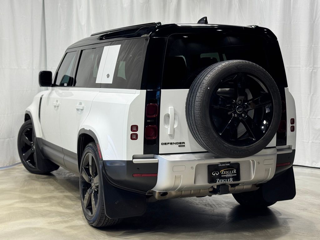 2023 LAND ROVER DEFENDER - Image 4