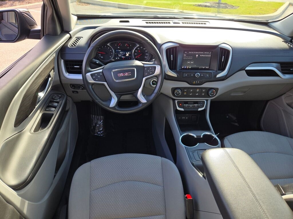2024 GMC TERRAIN - Image 21