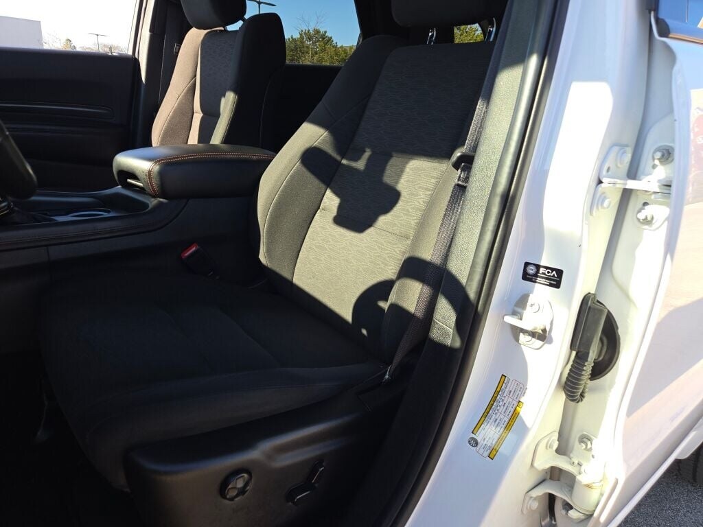 2023 DODGE DURANGO - Image 30