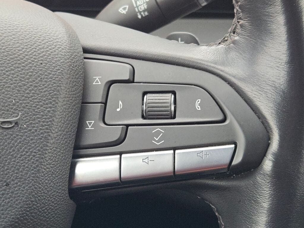 2024 CADILLAC XT4 - Image 34