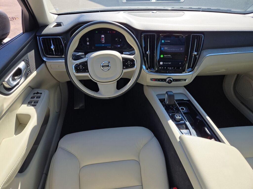 2024 VOLVO V60CC - Image 21