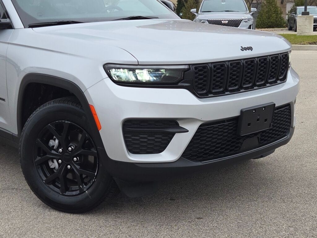 2024 JEEP GRAND CHEROKEE - Image 2