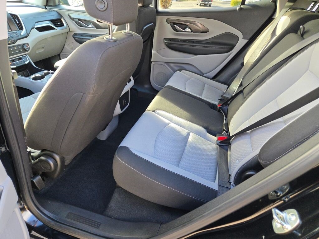 2024 GMC TERRAIN - Image 19