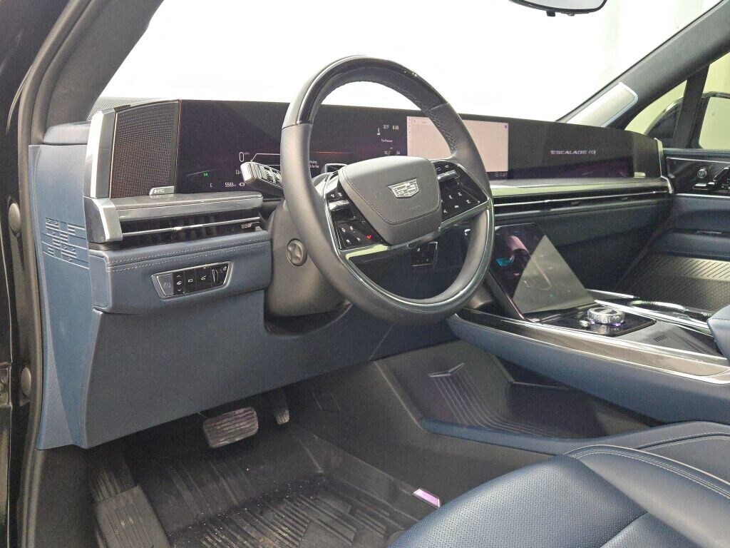 2025 CADILLAC ESCALADE IQ - Image 28