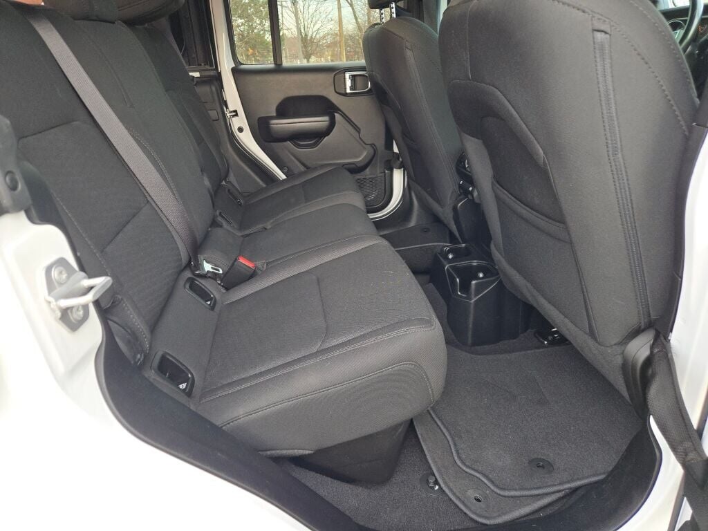 2020 JEEP GLADIATOR - Image 11