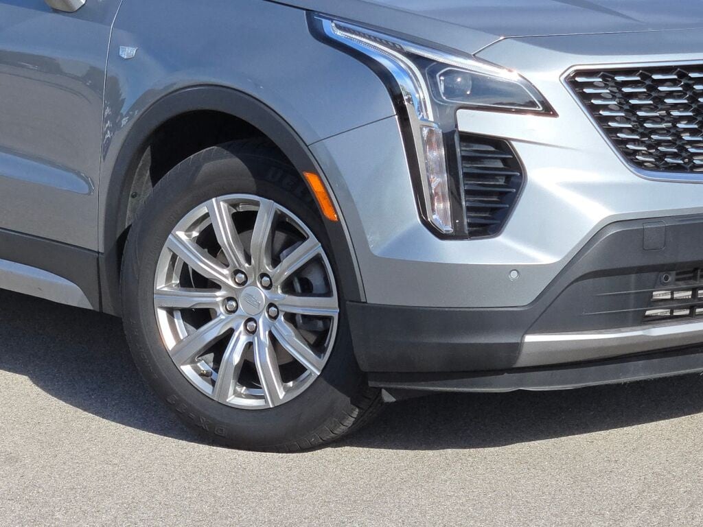 2023 CADILLAC XT4 - Image 3