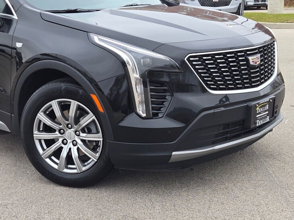 2023 CADILLAC XT4 - Image 2
