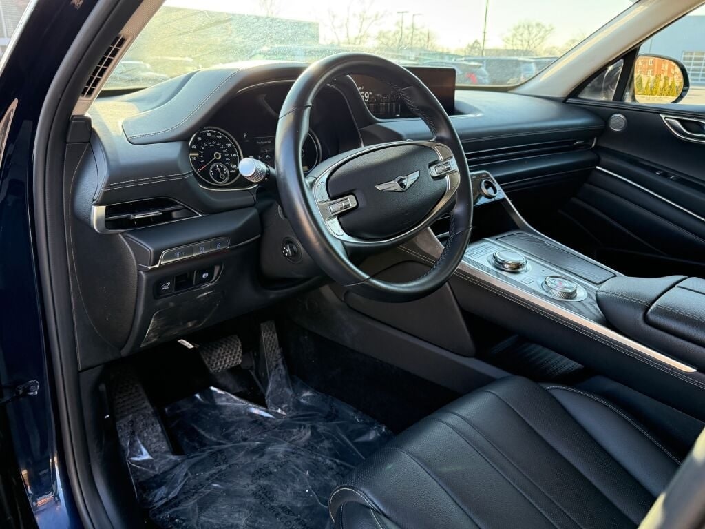 2024 GENESIS GV80 - Image 24