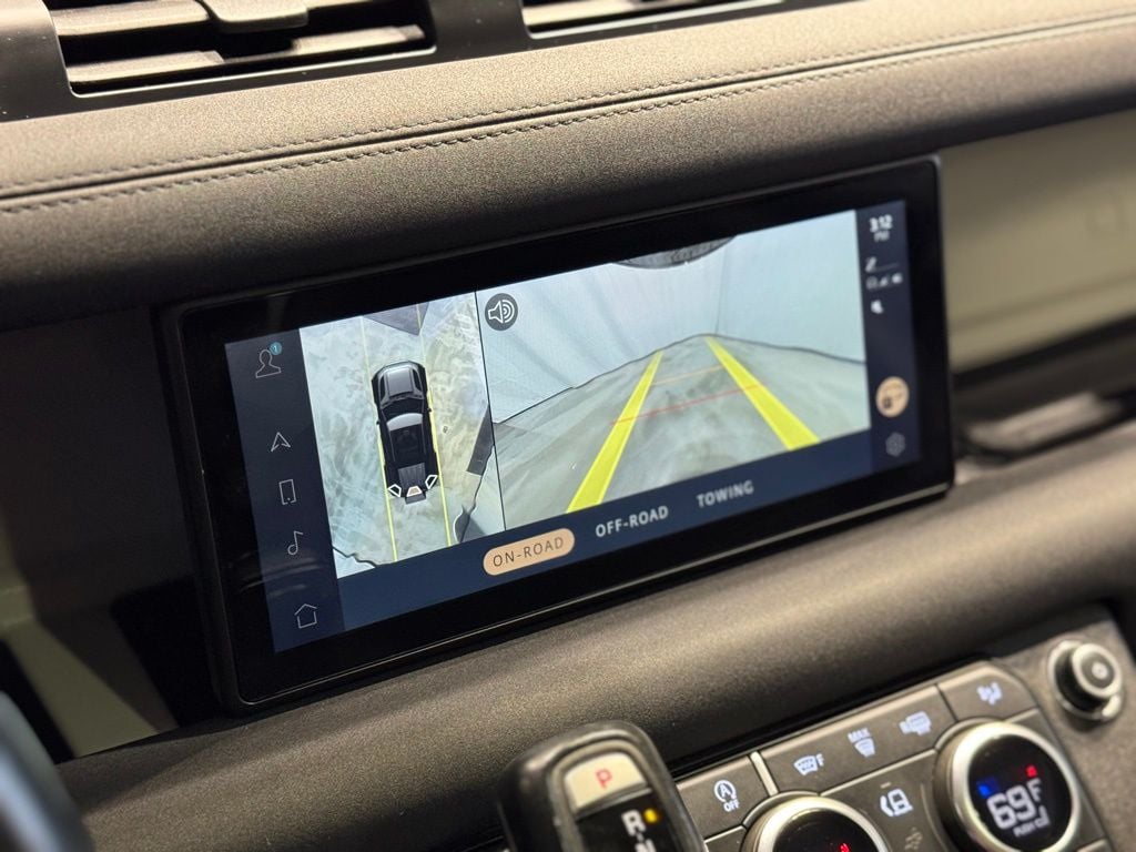 2023 LAND ROVER DEFENDER - Image 11