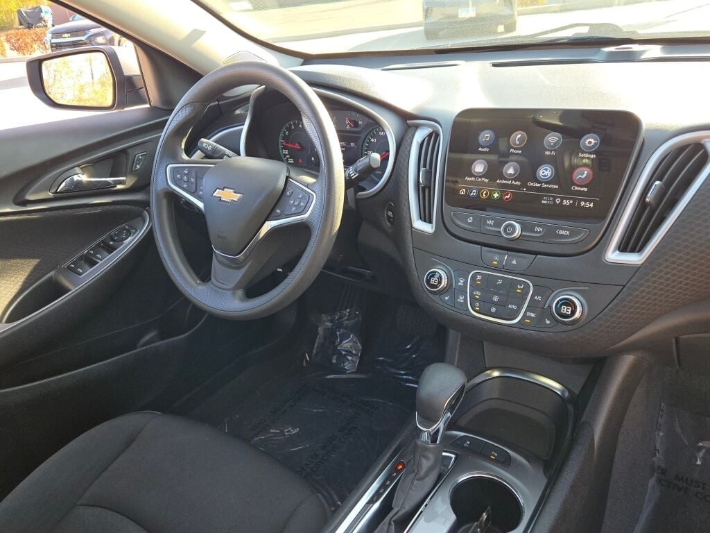 2024 CHEVROLET MALIBU - Image 9