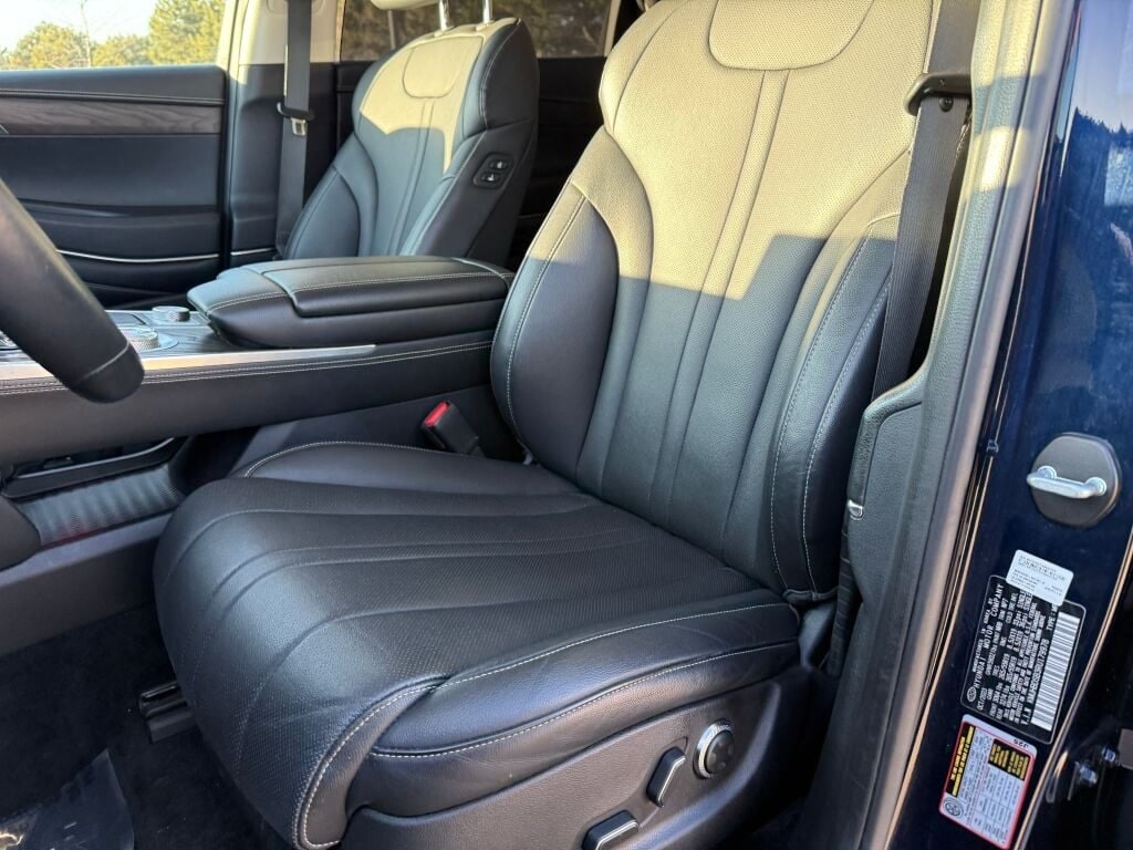 2024 GENESIS GV80 - Image 27