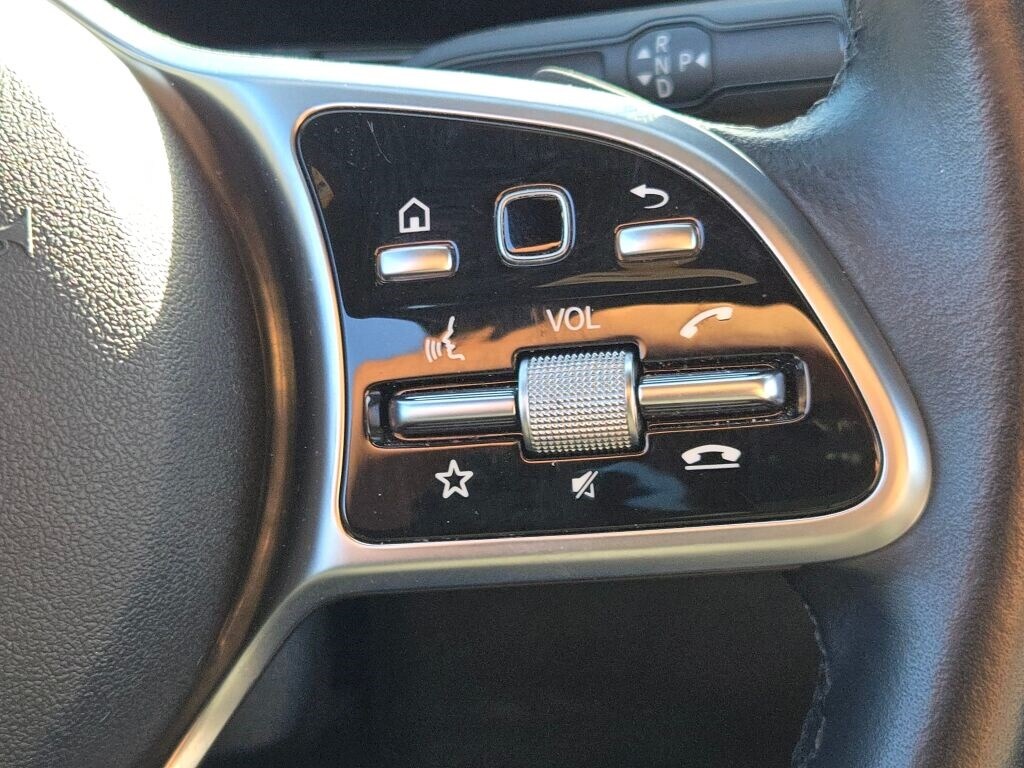 2022 MERCEDES-BENZ GLA-CLASS - Image 32