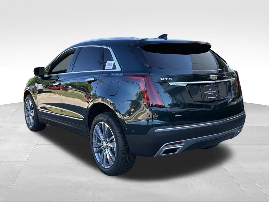 New 2026 CADILLAC XT5 Premium Luxury SUV