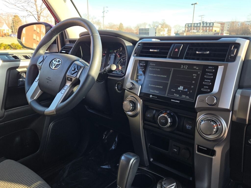 2024 TOYOTA 4RUNNER - Image 9