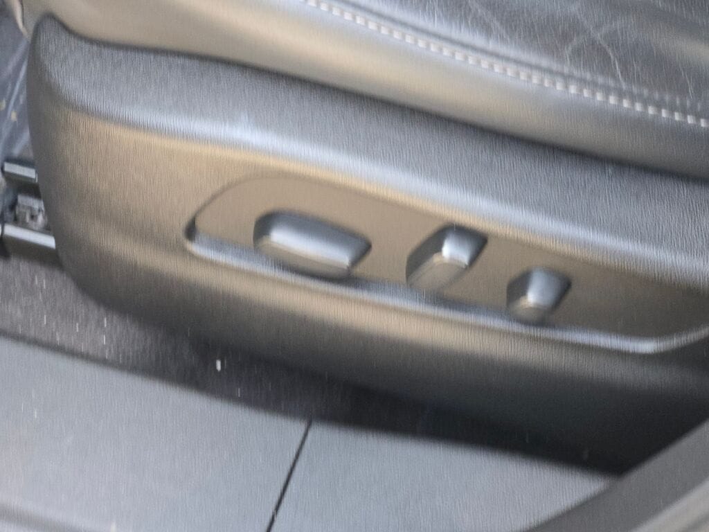 2023 CADILLAC XT4 - Image 26