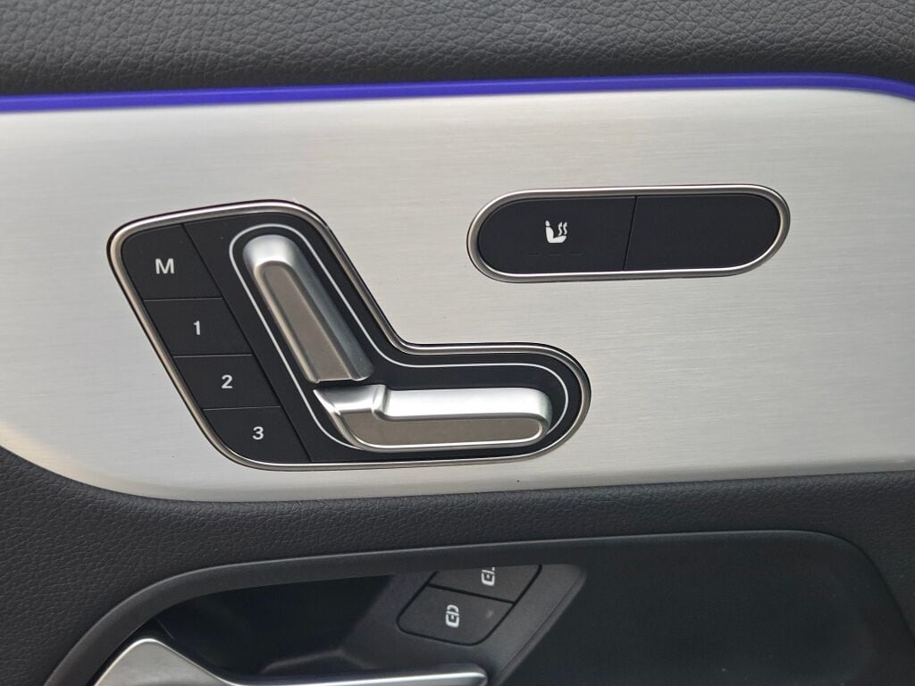 2024 MERCEDES-BENZ GLA-CLASS - Image 25