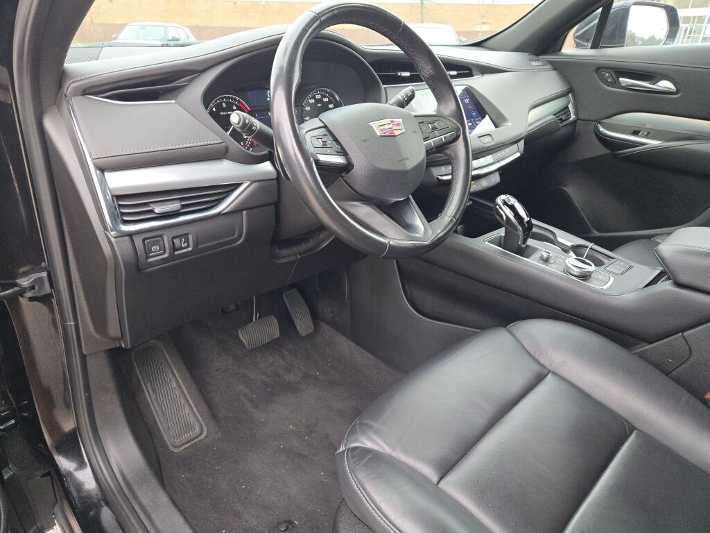 2023 CADILLAC XT4 - Image 24