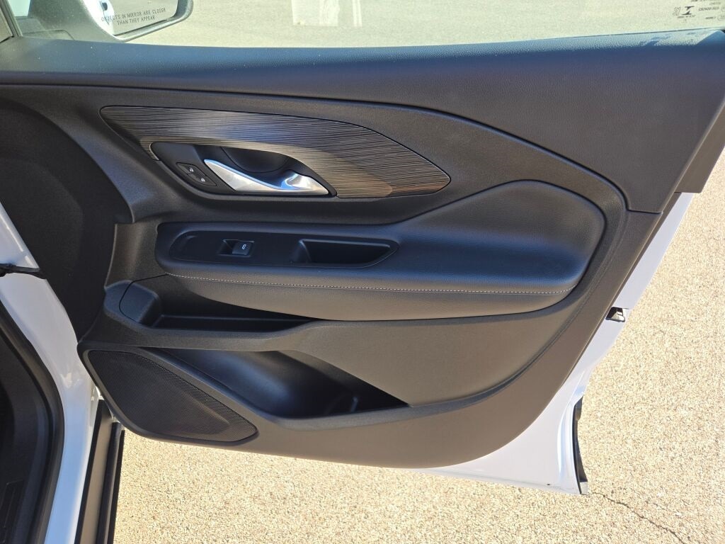 2022 GMC TERRAIN - Image 6