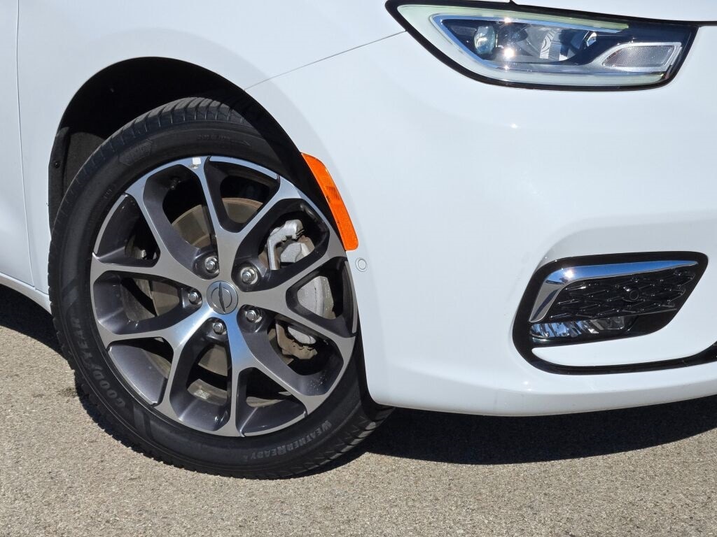 2021 CHRYSLER PACIFICA - Image 3