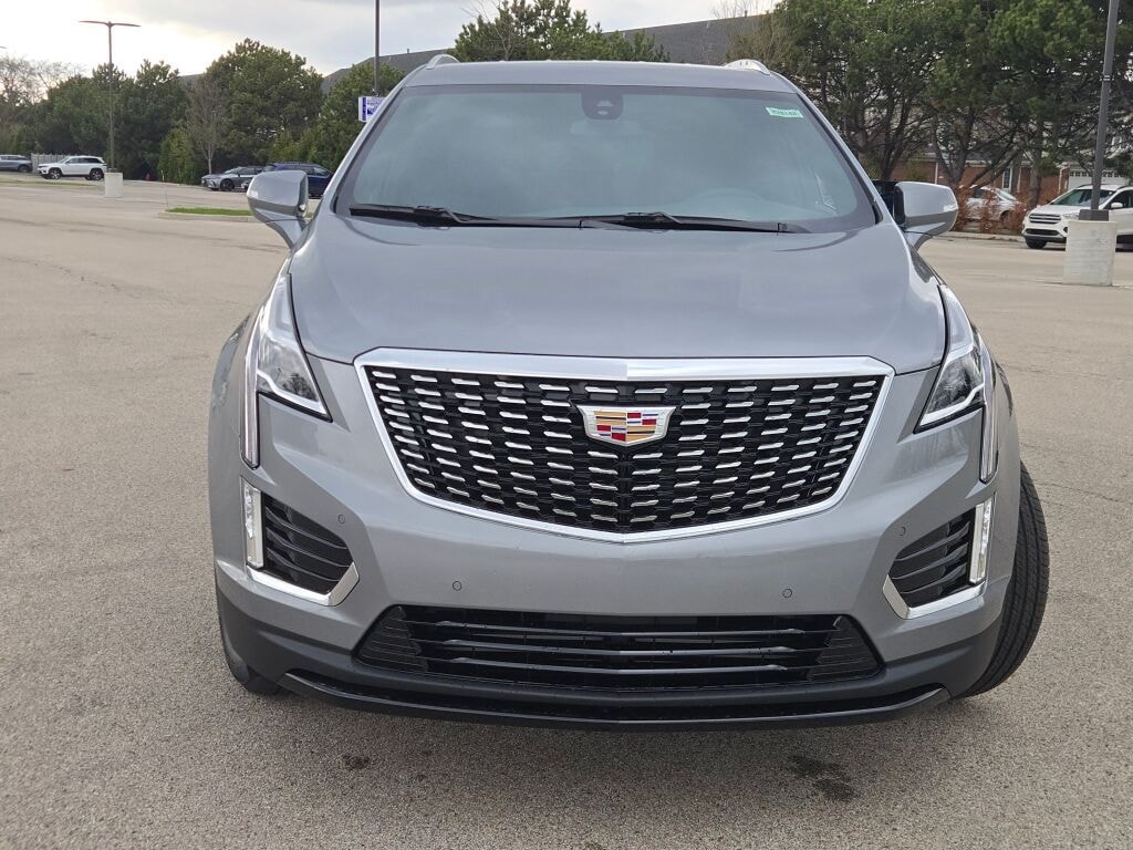 New 2026 CADILLAC XT5 Luxury SUV