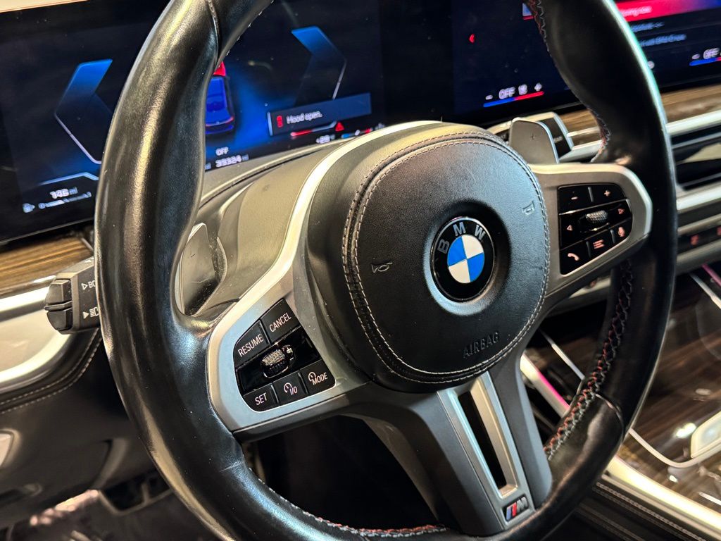 2024 BMW X7 - Image 15