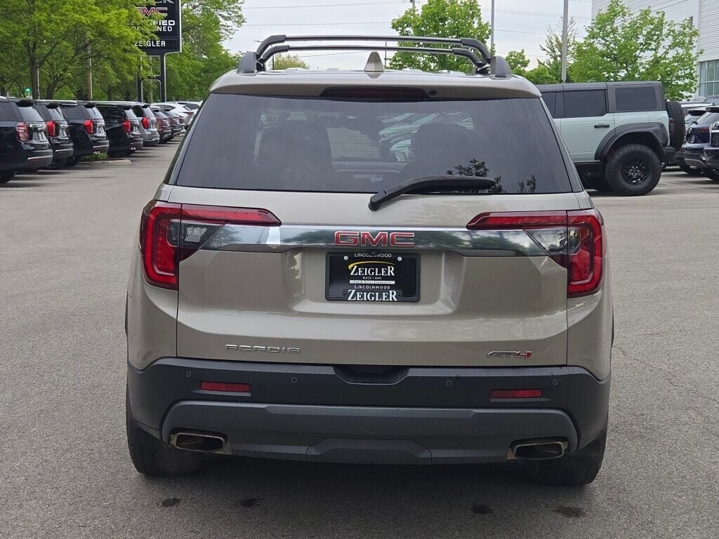 2023 GMC ACADIA - Image 13