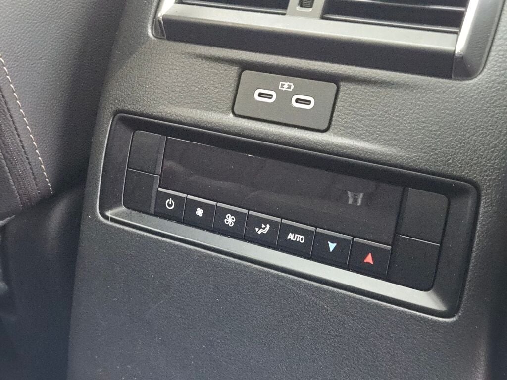 2024 MAZDA CX-90 - Image 12