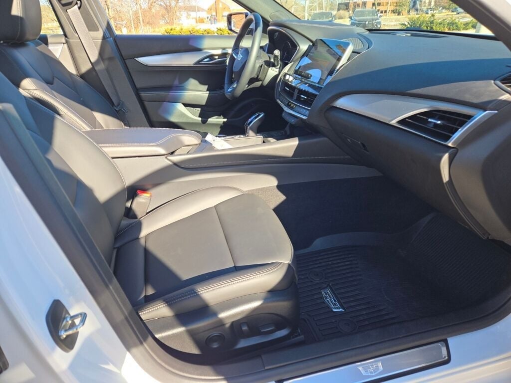2021 CADILLAC CT5 - Image 9