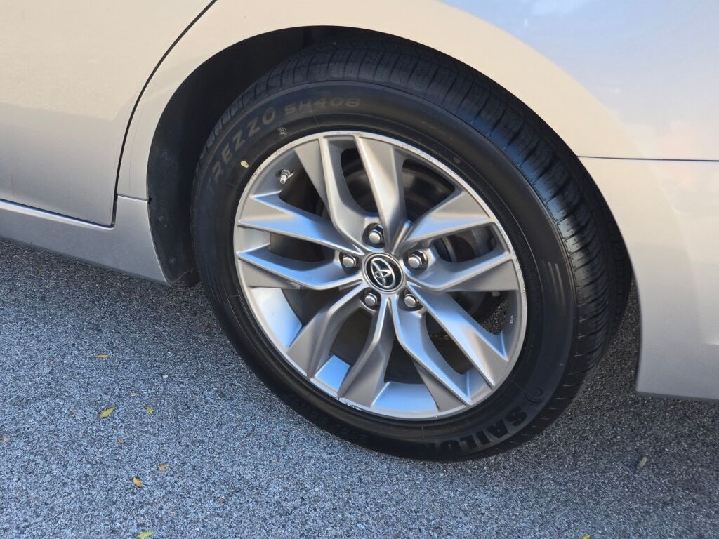 2019 TOYOTA AVALON - Image 17