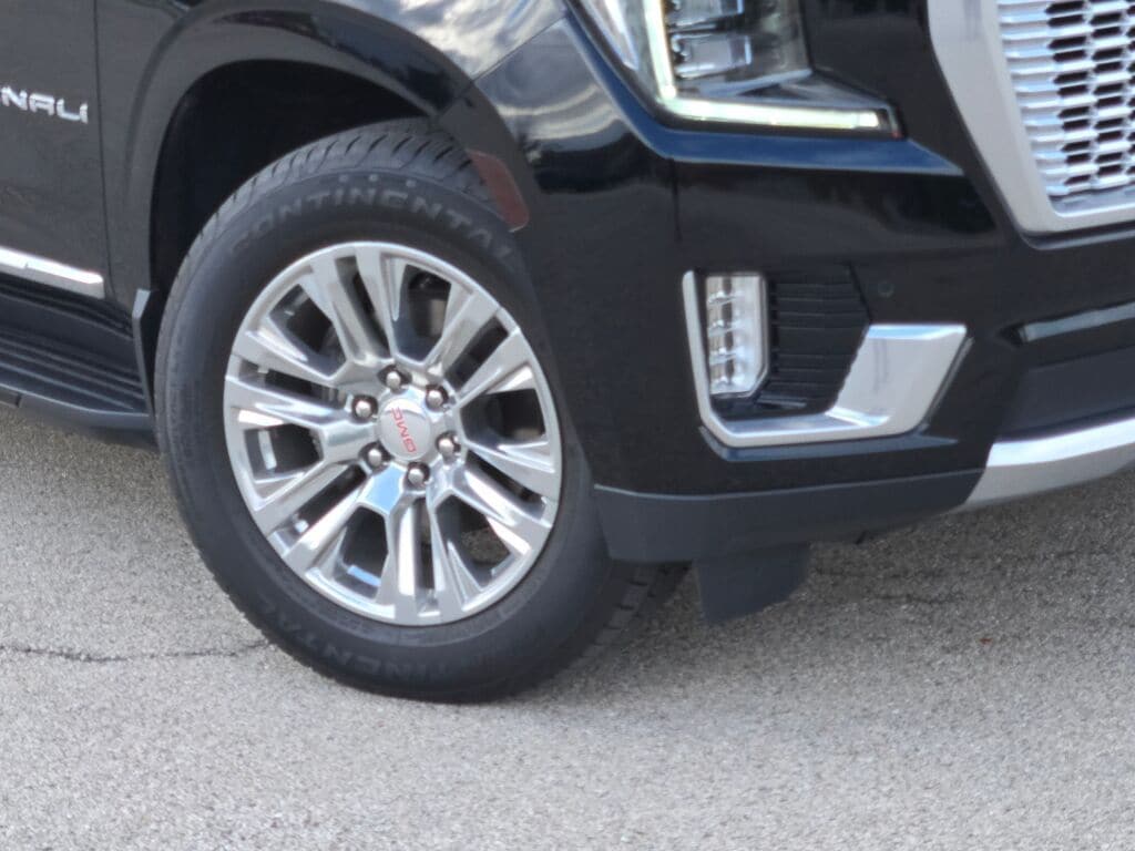 Used 2023 GMC Yukon XL Denali SUV