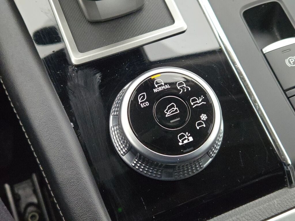 2024 MITSUBISHI OUTLANDER - Image 33