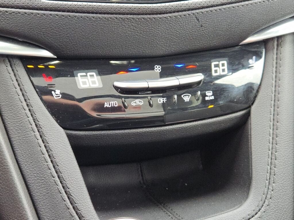 2024 CADILLAC XT5 - Image 30