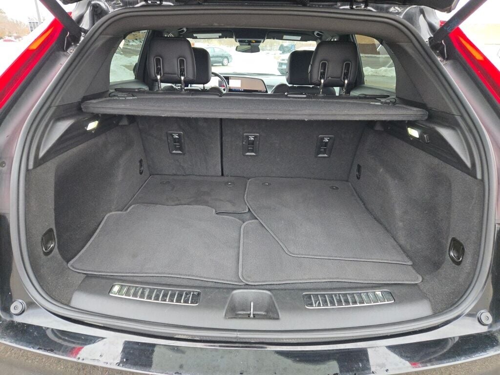 2024 CADILLAC XT4 - Image 18
