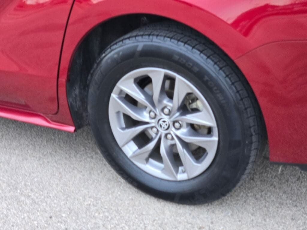 2023 TOYOTA SIENNA - Image 18