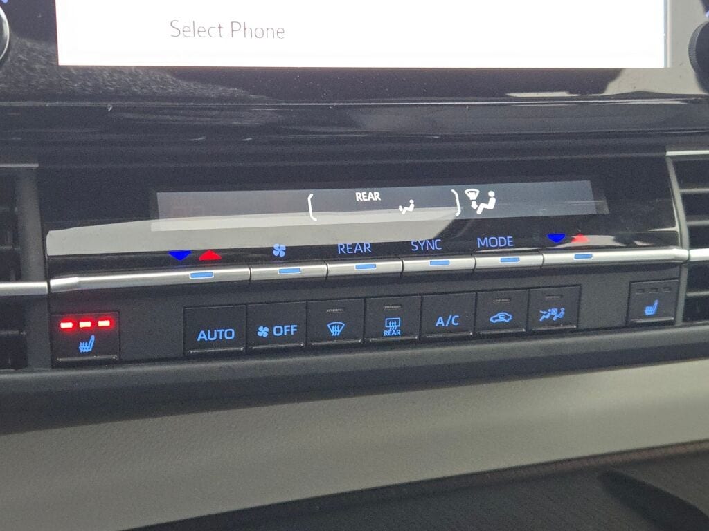 2023 TOYOTA SIENNA - Image 33