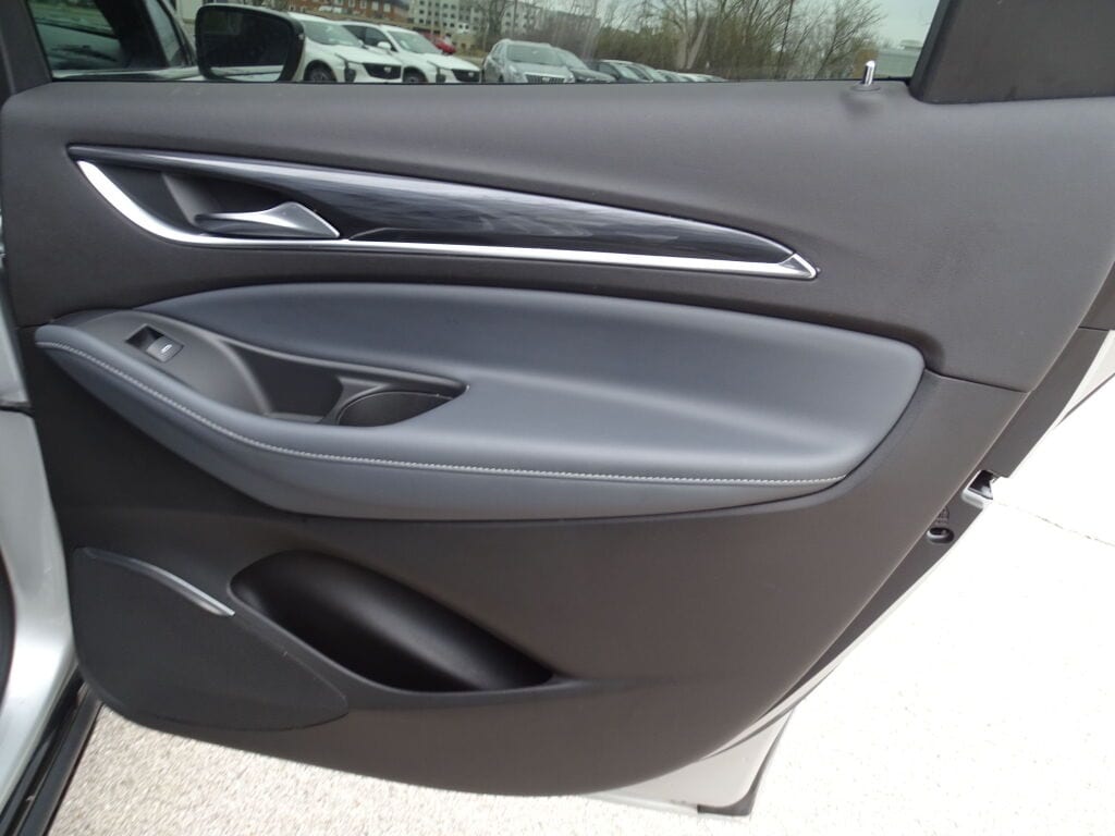 2022 BUICK ENCLAVE - Image 11