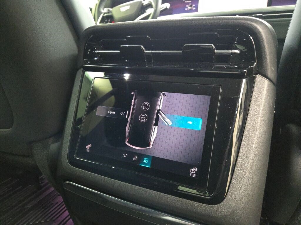 2025 CADILLAC ESCALADE IQ - Image 13