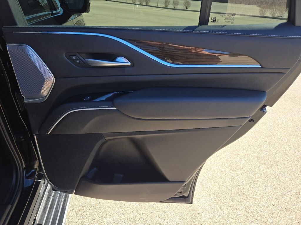 2024 CADILLAC ESCALADE - Image 11