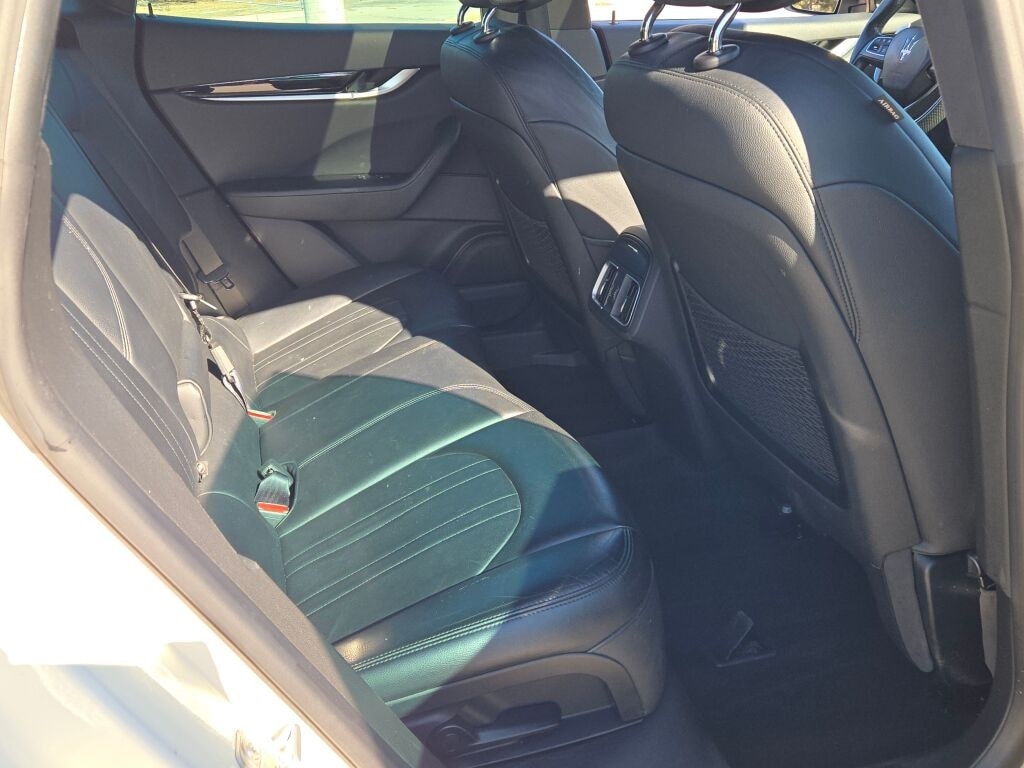 2023 MASERATI LEVANTE - Image 13